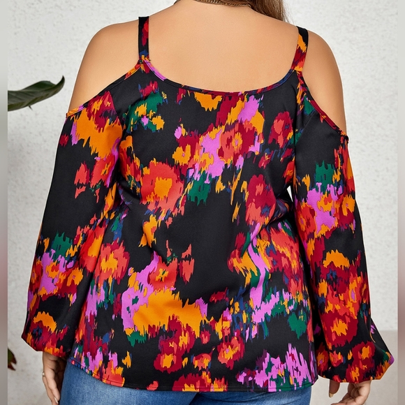 Curvy Vibrance Chain-Strap Cold Shoulder Top - Picture 2 of 3